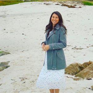 Meet your Posher, Corrie